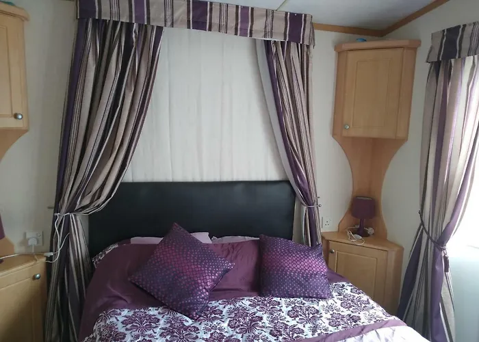 Sands Haven * Reighton