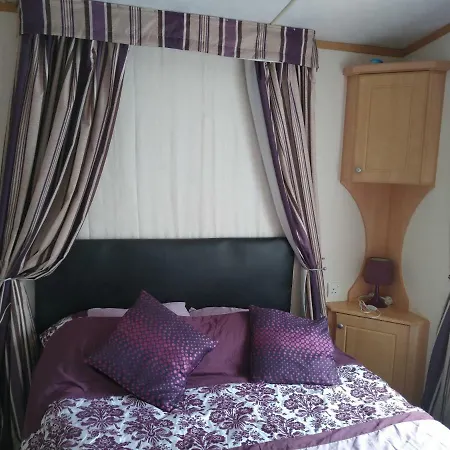 Sands Haven * Reighton